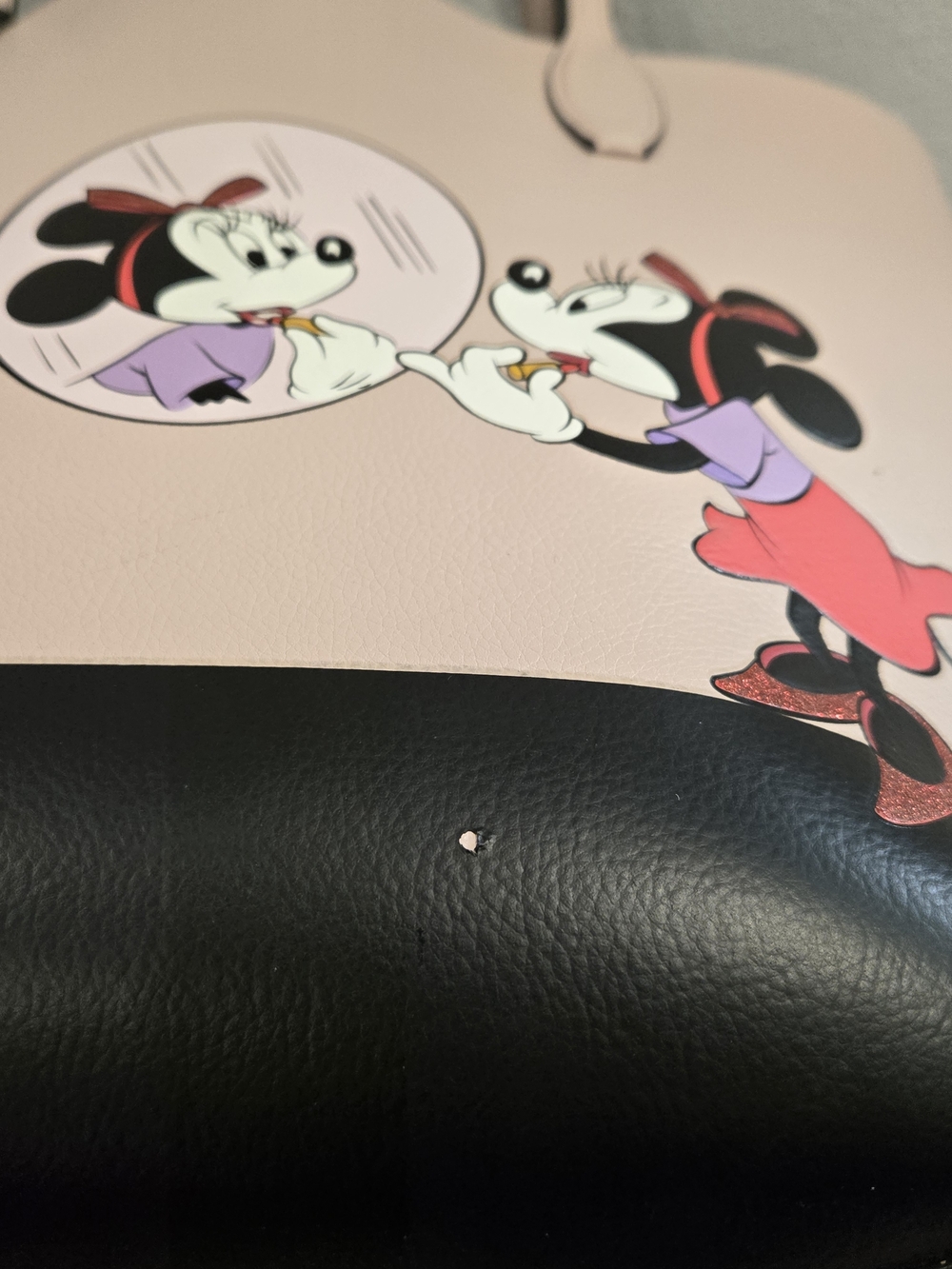 kate spade New York X Disney Minnie Mouse Large Reversible Tote With Pouch - Picture 15 of 16